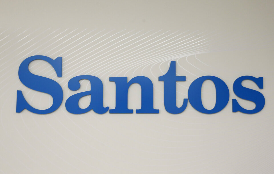 The logo of Australian oil and gas producer Santos is pictured in Sydney in this file photo. (Reuters Photo/Jason Reed)