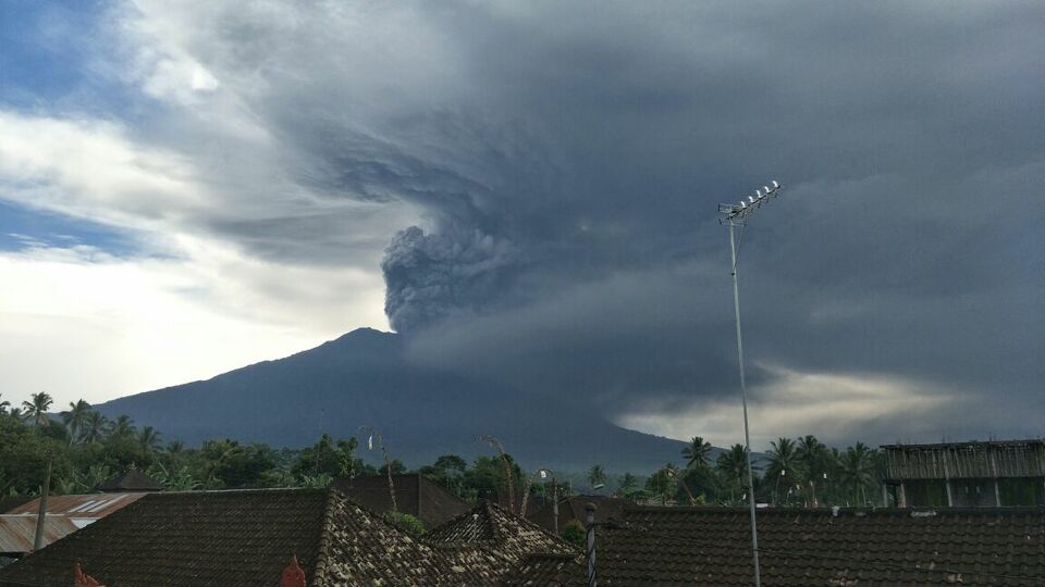 Bali's Volcano Observatory Notice for Aviation (VONA) alert code has been changed to red, as Mount Agung started to release ash into the atmosphere. (Photo courtesy of BNPB)