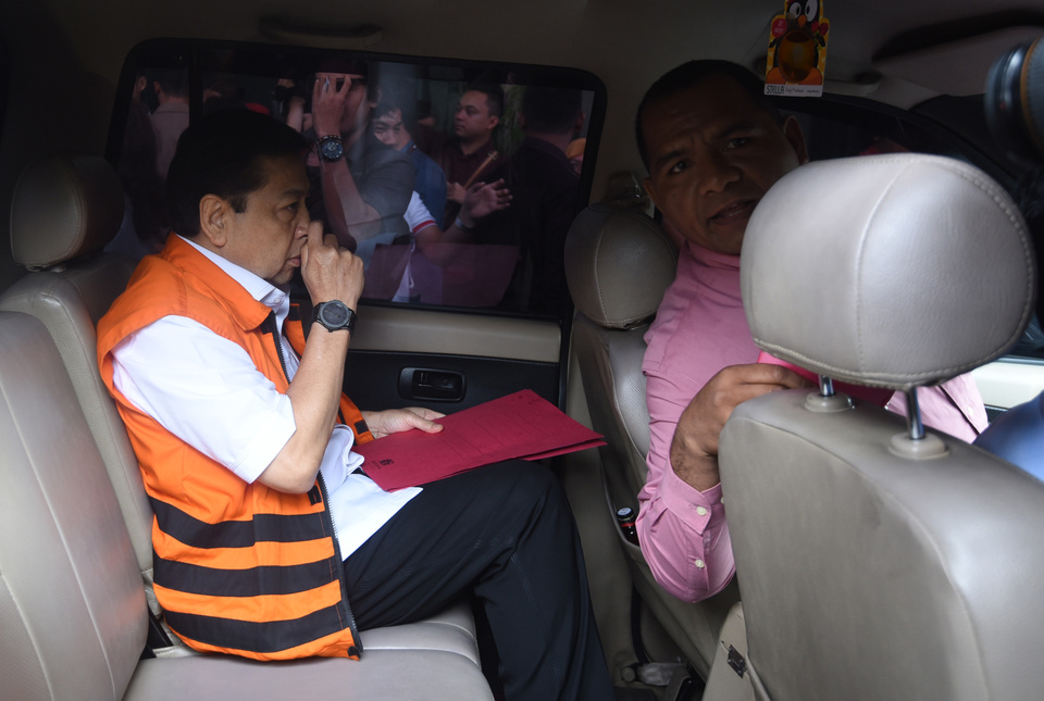 Members of the House of Representatives questioned Setya Novanto on Thursday (30/11) in an ethics investigation, which The probe could lead to a decision to unseat him, in relation to the House speaker's status as graft detainee. (ANTARA Photo/Akbar Nugroho Gumay)