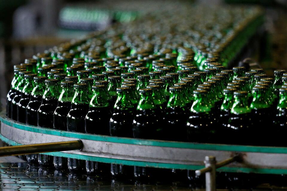 Bottles of beer move along a production line at a factory of Saigon Beer Corporation (Sabeco) in Hanoi, Vietnam.  (Reuters Photo/Kham)