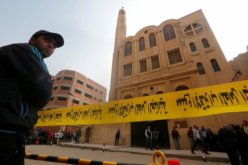 Police tape cordon is seen at the site of attack on a church in the Helwan district south of Cairo, Egypt December 29, 2017. (Reuters Photo/Amr Abdallah Dalsh)