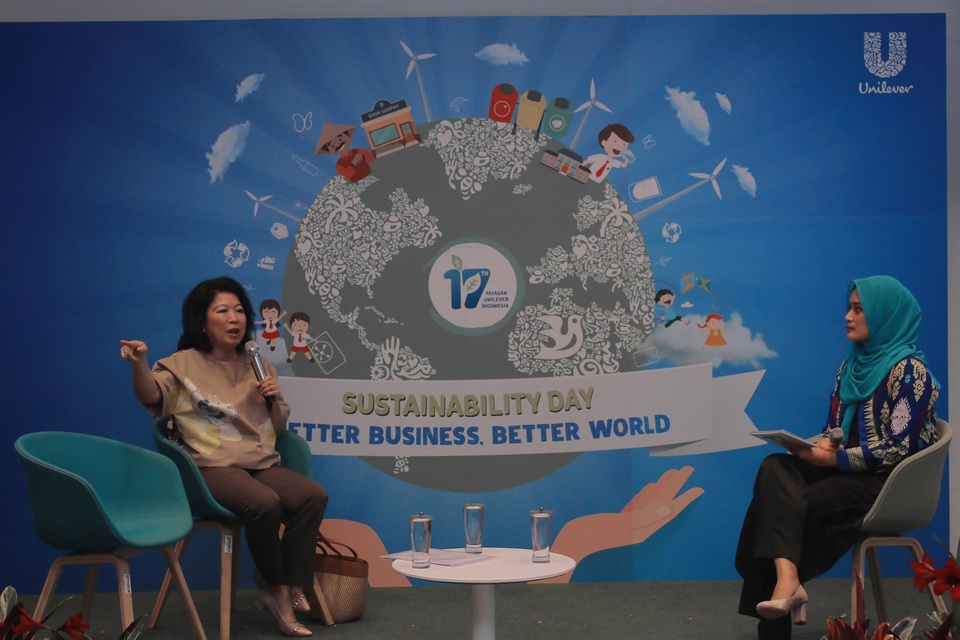 Mari Elka Pangestu, talks about the Sustainable Development Goals. (Photo courtesy of Unilever Indonesia) 