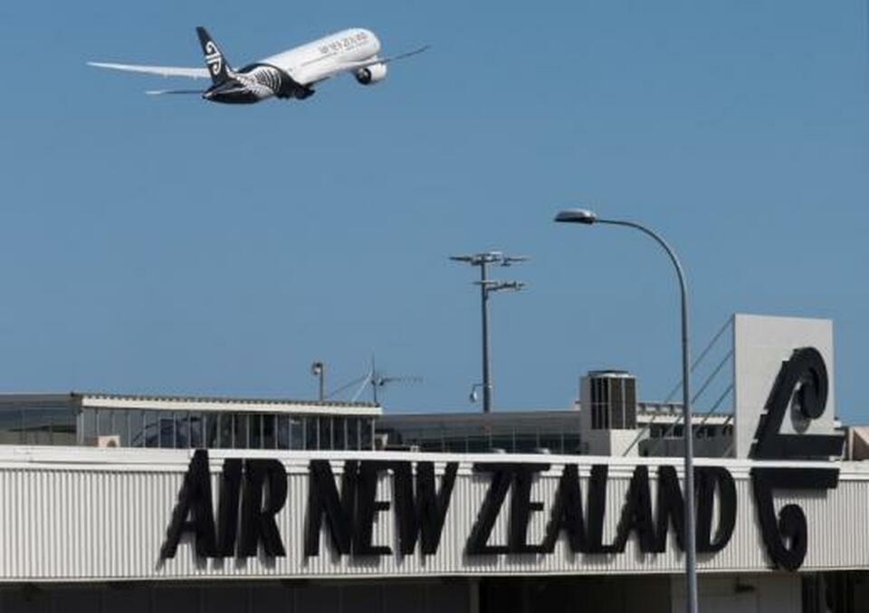 An Air New Zealand Boeing Dreamliner 787 takes off from Auckland Airport in New Zealand in this Sept 20, 2017, file photo.  (Reuters Photo/Nigel Marple)
