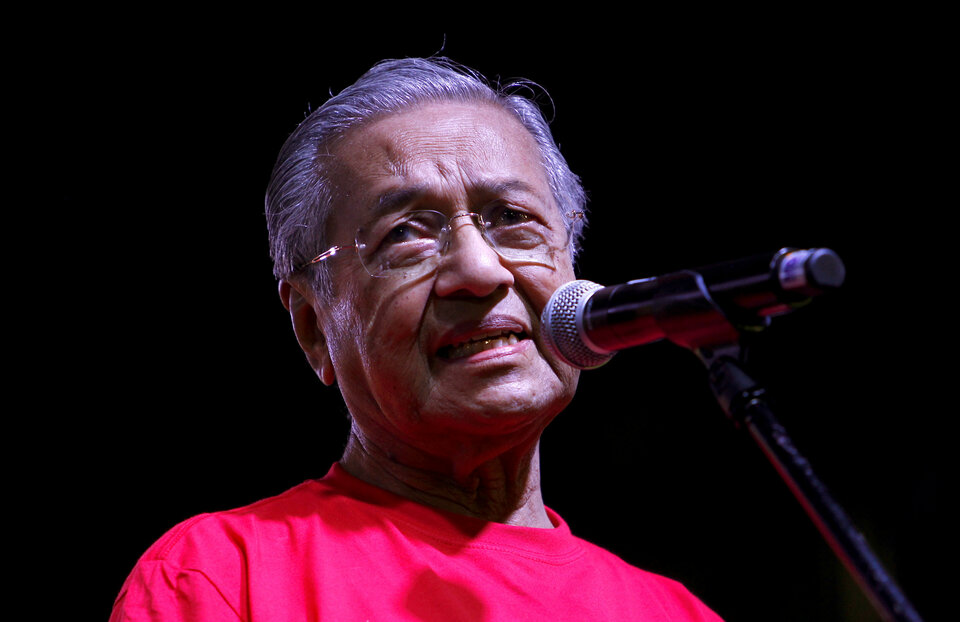 Malaysia's opposition coalition on Sunday (07/01) named 92-year old former premier Mahathir Mohamad as its prime ministerial candidate for a general election that must be called by August. (Reuters Photo/Lai Seng Sin)