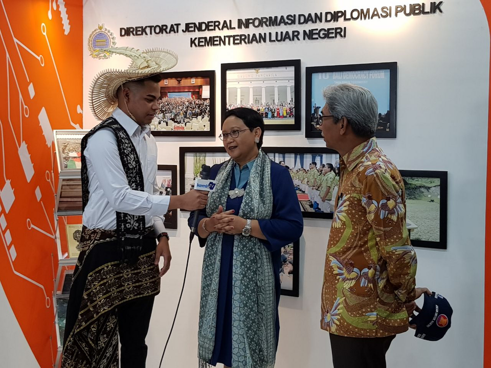 Foreign Minister Retno Marsudi on Monday (08/01) launched an exhibit featuring the Ministry of Foreign Affairs's various achievements over the past three years as part of an effort to raise public awareness and in the hopes that it will boost the ministry’s future performance.(Photo courtesy of the Ministry of Foreign Affairs)