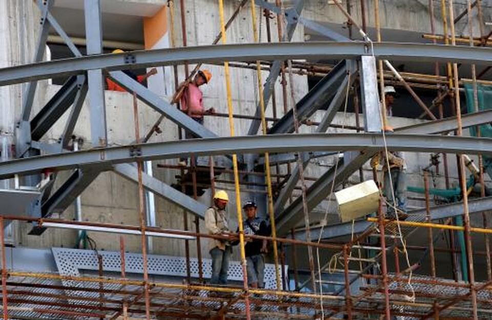  The value of construction projects in Cambodia rose more than 22 percent to $6.4 billion in 2017 from the previous year, according to official figures released on Tuesday (16/01) that showed the impact of a boom driven by Chinese investors. (Reuters Photo/Samrang Pring)