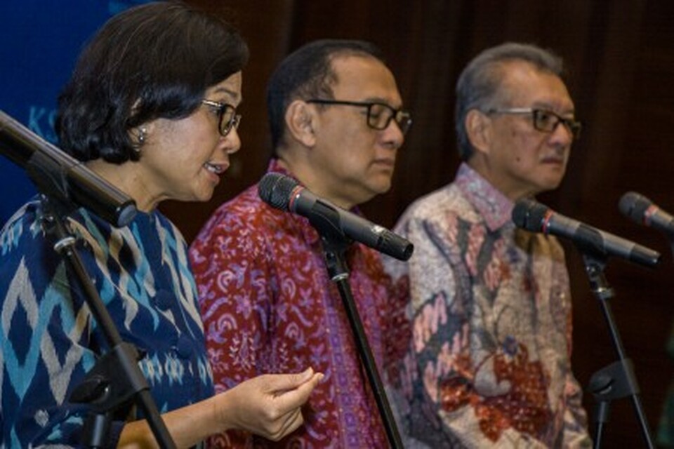 The Indonesian economy is expected to maintain a positive outlook this year, on the back of a domestic recovery and changing monetary policies by the world's major economies, Finance Minister Sri Mulyani Indrawati said on Tuesday (23/01). (Antara Photo/Galih Pradipta)