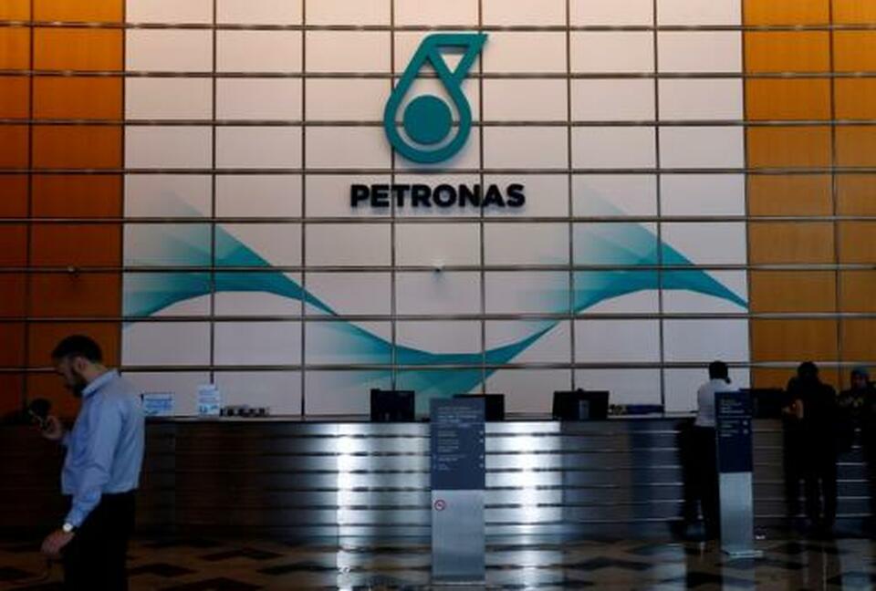 Malaysia's Petronas has offered 350,000 barrels of new condensate grade Bergading for loading in March. (Reuters Photo/Lai Seng Sin)