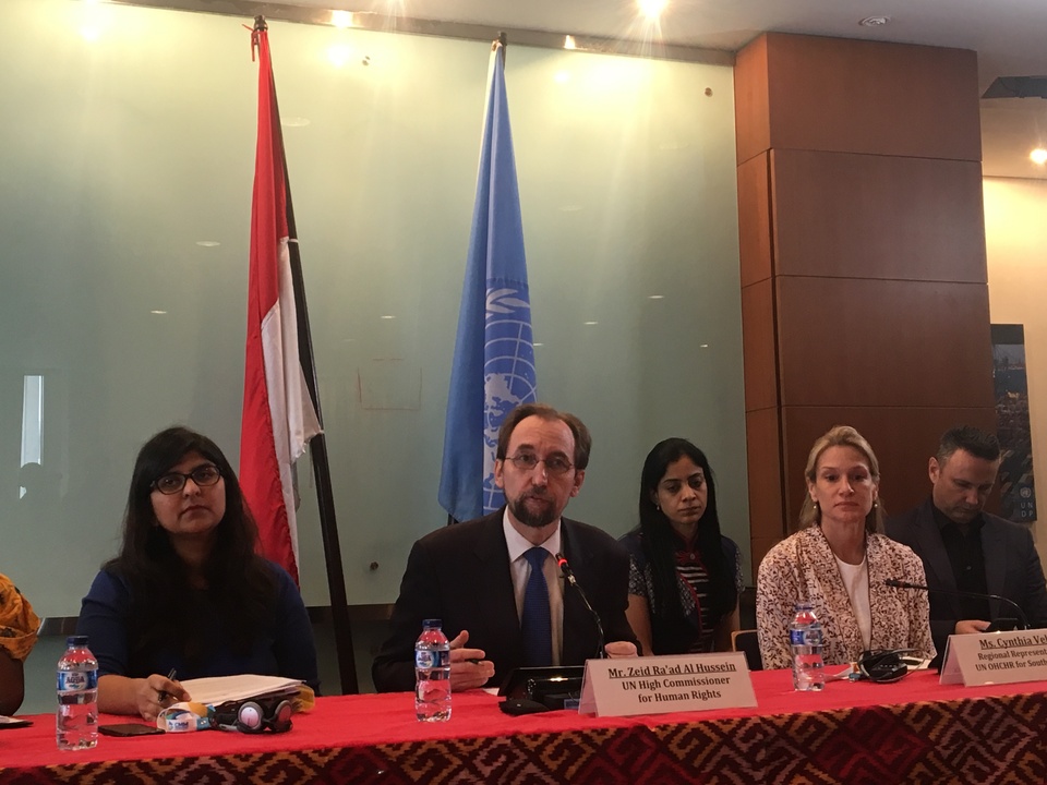 UN high commissioner for human rights, Zeid Ra'ad Al Hussein, second from left, said on Wednesday (07/02) that the proposed revisions to the Indonesian criminal code are 'inherently discriminatory' and chided the cultural argument on which the provisions were supposedly based. (JG Photo/Sheany)