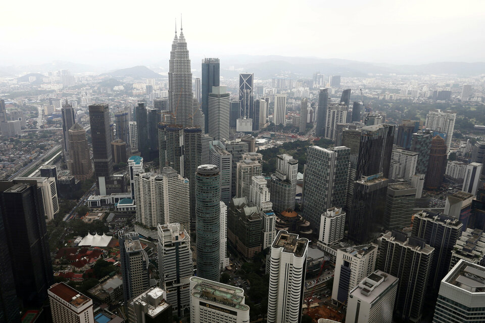 Malaysia's central bank left its key interest rate unchanged on Wednesday (07/03), after hiking it for the first time in over three years in January.
 (Reuters Photo/Lai Seng Sin)