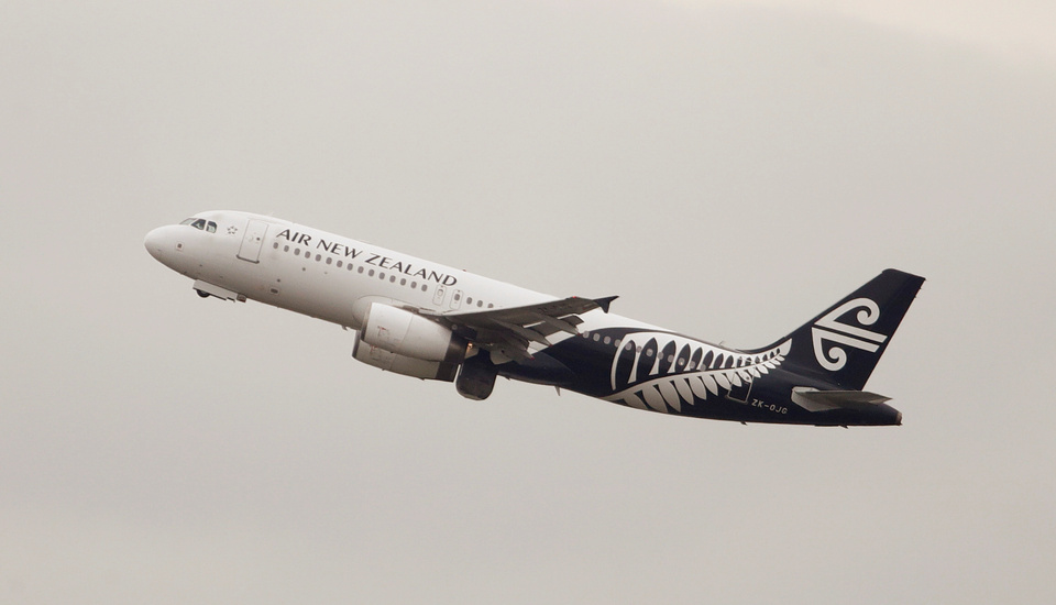 Air New Zealand said it would end its seven-year alliance with Virgin Australia Holdings, meaning the airlines will now compete head-to-head for passengers in the hotly competitive route between the two countries. (Reuters Photo/Daniel Munoz)