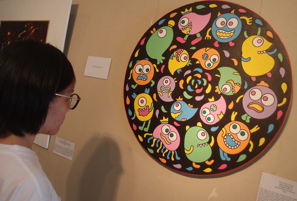 One of the artworks at Bipolar Care Indonesia's 'Ekspresi Ragam Jiwa' ('Diverse Expressions of the Soul') exhibition at Taman Ismail Marzuki in Jakarta last March. (Antara Photo/Dodo Karundeng)