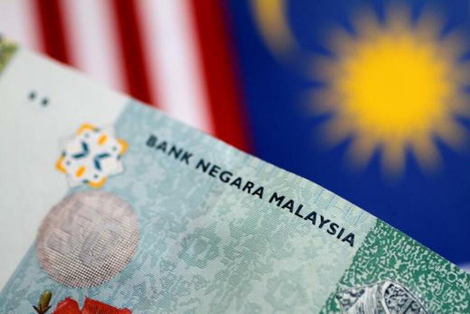 Malaysia is one of the largest markets for Islamic finance, which follows religious principles such as bans on interest and monetary speculation. (Reuters Photo/Thomas White)