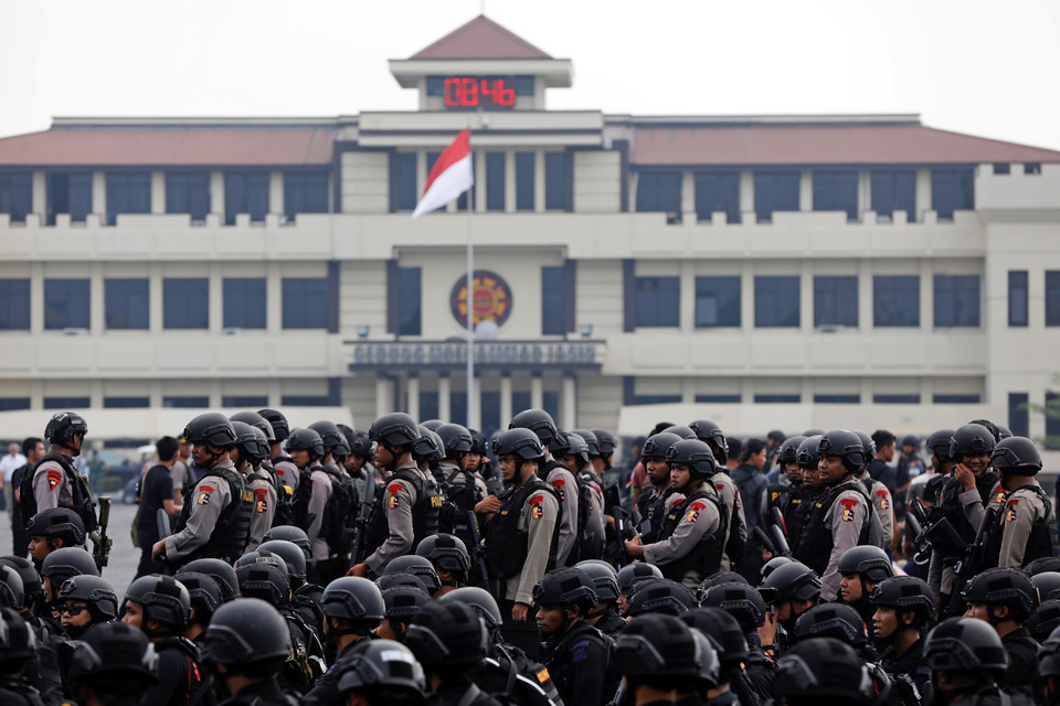 Indonesia's parliament approved on Friday tougher anti-terrorism laws as it seeks to combat a surge in homegrown Islamist militancy, days after suicide bombings claimed by Islamic State killed more than 30 people in the city of Surabaya. (Reuters Photo/Darren Whiteside)