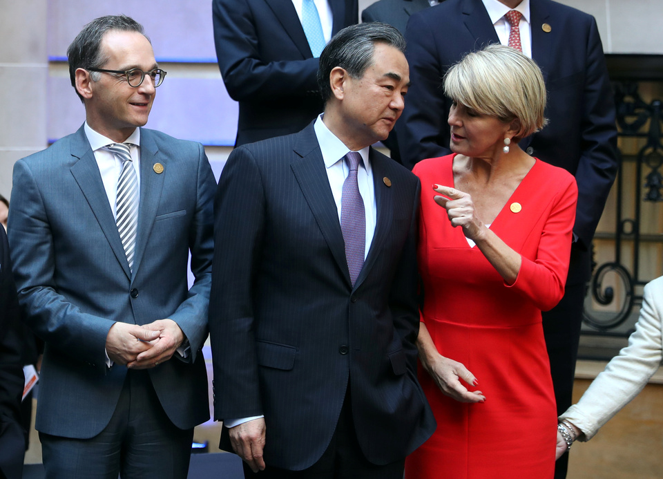  Australia should remove its 'colored glasses' to get relations back on track with major trading partner China, the Chinese government's top diplomat Wang Yi has told his Australian counterpart on the sidelines of a G20 meeting in Argentina.  (Reuters Photo/Marcos Brindicci)