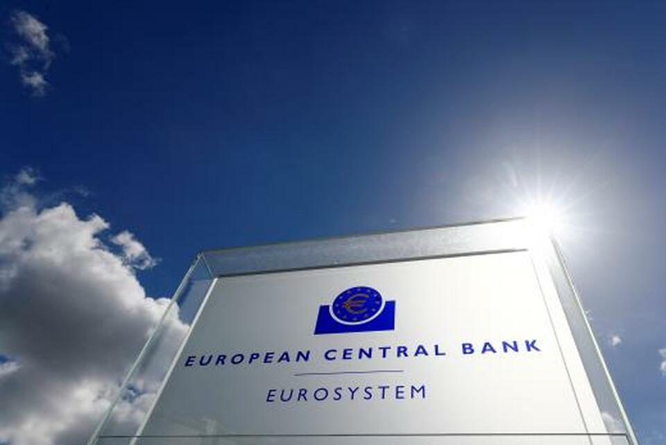 The logo of the European Central Bank (ECB) is pictured outside its headquarters in Frankfurt, Germany. (Reuters Photo/Kai Pfaffenbach)