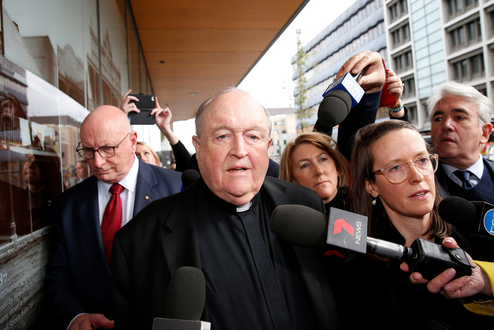 Archbishop Philip Wilson leaves the court for sentencing in Newcastle, Australia, on Tuesday (03/07). (Reuters Photo/AAP)