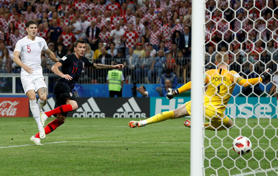 Croatia's Mario Mandzukic scores their second goal. (Reuters Photo/Darren Staples)