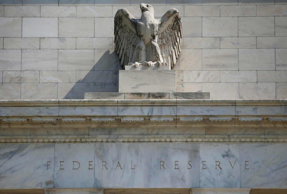 The United States Federal Reserve is expected to keep interest rates unchanged on Wednesday (01/08) but solid economic growth combined with rising inflation are likely keep it on track for another two hikes this year even as President Donald Trump has ramped up criticism of its push to raise rates. (Reuters Photo/Leah Millis)