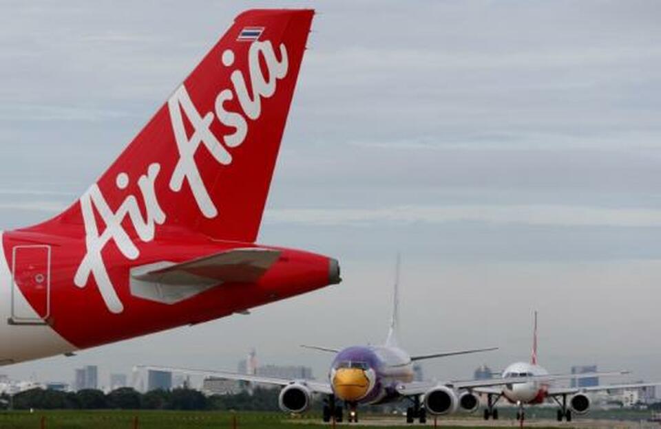 AirAsia is set to confirm and expand an order for A330neo long-haul passenger jets, according to sources, handing European planemaker Airbus a last-minute boost at the Farnborough Airshow on Thursday (19/07).  (Reuters Photo/Chaiwat Subprasom)