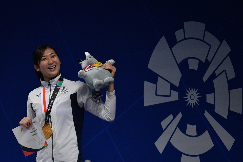 Japanese swimmer Rikako Ikee became the first Asian female athlete to be named most-valuable player at an Asian Games on Sunday (02/09) after she scooped an unprecedented six gold medals in the international multisport event this year. (Antara Photo/Inasgoc/Sigid Kurniawan)