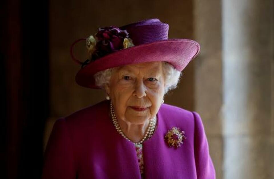 Britain's Queen Elizabeth, attends the opening of  'The Queen's Diamond Jubilee Galleries' at Westminster Abbey in London, June 8. (Reuters Photo/Kirsty Wigglesworth)