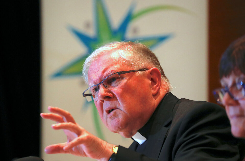 Archbishop Mark Coleridge, president of the Australian Catholic Bishops Conference, speaks as Sister Monica Cavanagh, president of Catholic Religious Australia, listens during a media conference in Sydney on Friday (31/08). (Reuters Photo/David Gray)