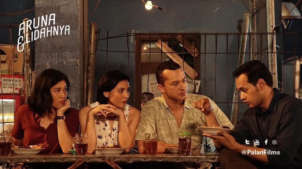 A still from Edwin's 'Aruna dan Lidahnya,' a foodie film adapted from Laksmi Pamuntjak's book of the same name. (Photo courtesy of Palari Films) 