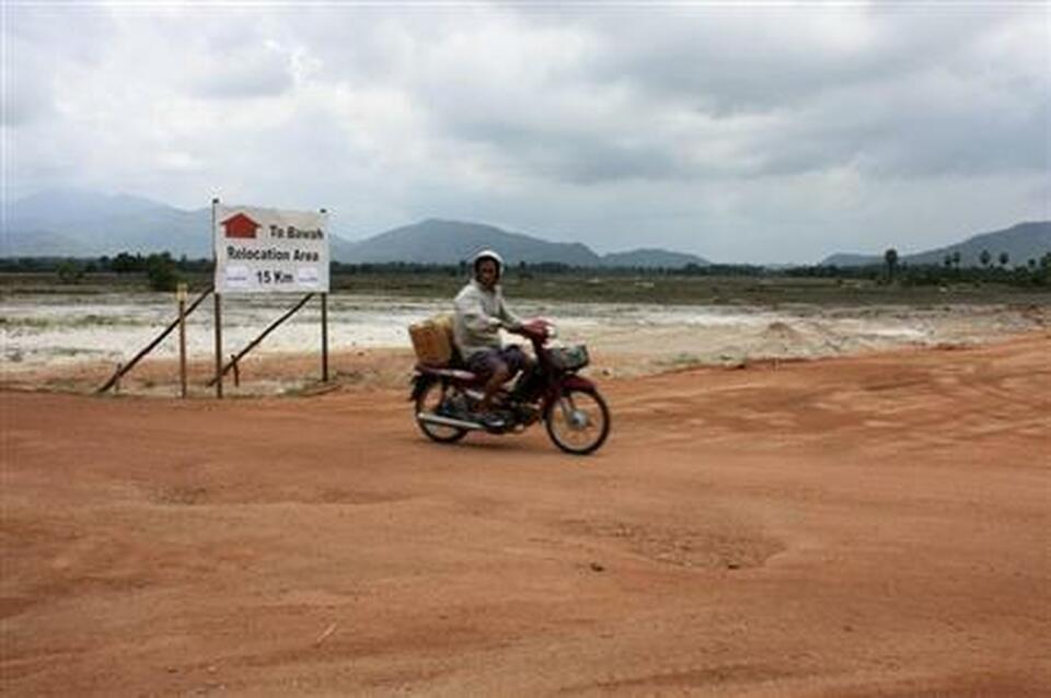 Community and conservation groups in Myanmar have branded a planned highway linking a port project to Thailand an 'ecological and social disaster,' saying it would uproot indigenous people from their homes and farms. (Reuters Photo/Khettiya Jittapong)