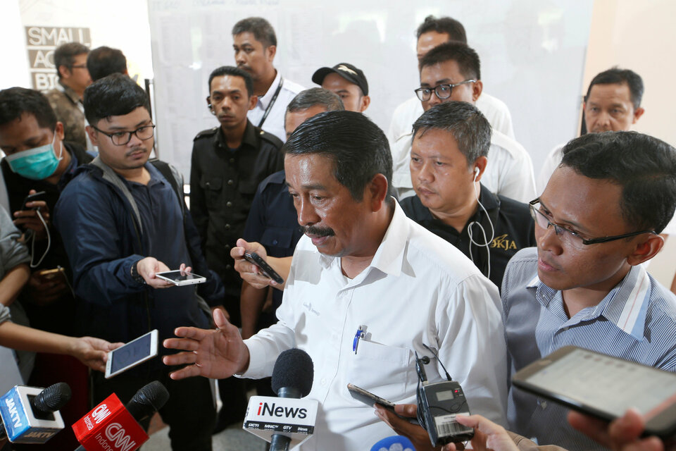 Lion Air Group chief executive Edward Sirait talks to the media after a news conference, following the crash of flight JT610, at the company's operation center near Jakarta on Monday. (Reuters Photo/Willy Kurniawan)