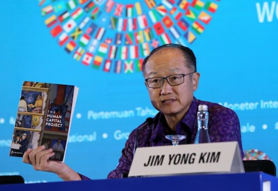 World Bank president Jim Yong Kim at press briefing on Thursday (11/10) (ANTARA Foto/Wisnu Widiantoro)