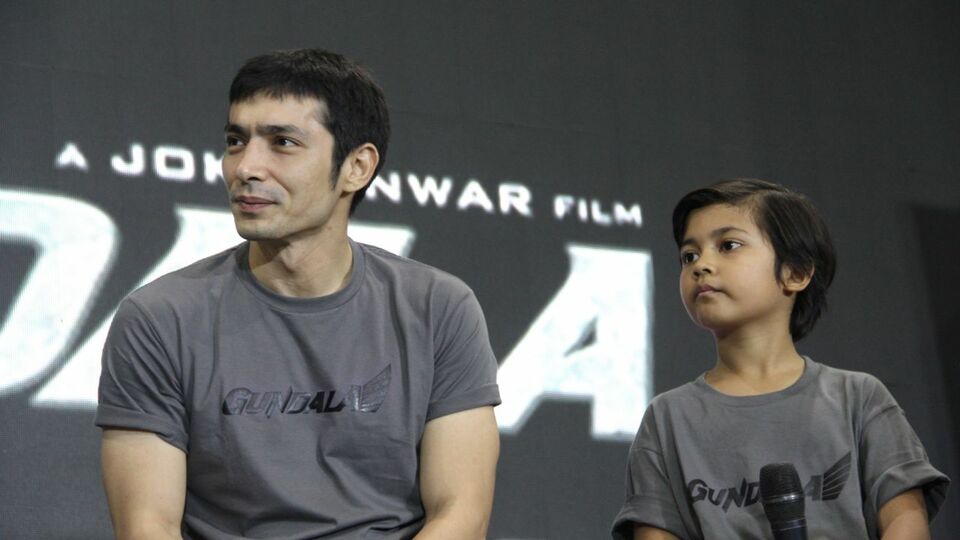 Abimana Aryasatya, left, and Muzakki Ramdhan will play the adult and young versions of Gundala in Joko Anwar's movie adaptation of the legendary comic book character. (Photo courtesy of Screenplay Films)