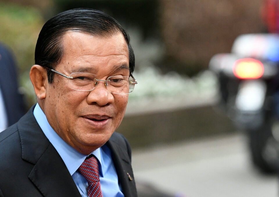 Cambodian Prime Minister Hun Sen told his ministers to ease pressure on labor union leaders on Wednesday, after threats by the European Union to remove the Southeast Asian country's duty-free trading access. (Reuters Photo/Piroschka van de Wouw)