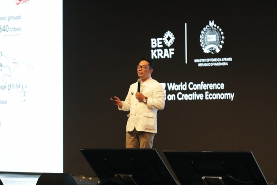 West Java governor Ridwan Kamil speaking at  the 2018 World Conference on Creative Economy, in Nusa Dua, Bali on Wednesday. (Photo courtesy of WCCE)