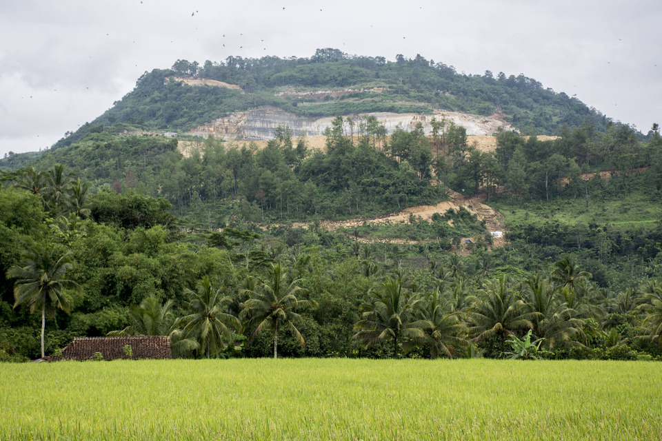 Mining activity strips a hill in Sukabumi, West Java, in 2018. (Antara Photo/Nurul Ramadhan)