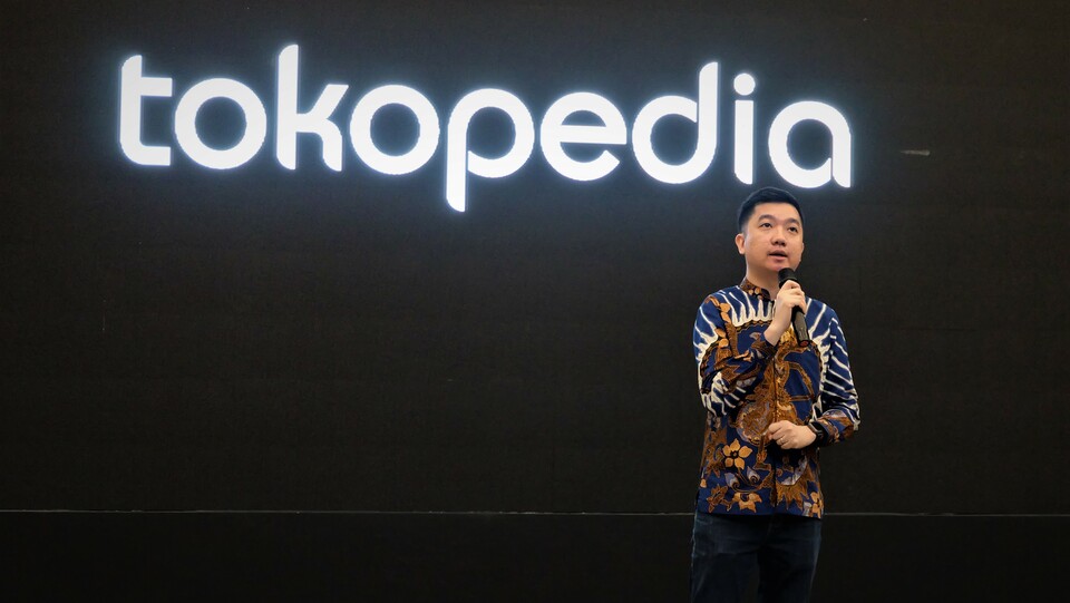 William Tanuwijaya, chief executive of e-commerce giant Tokopedia, expressed hope that the center will help academics design artificial intelligence-based solutions, ranging from demand prediction to smart warehouses and smart logistics, for Indonesian businesses.  (Photo courtesy of Tokopedia)