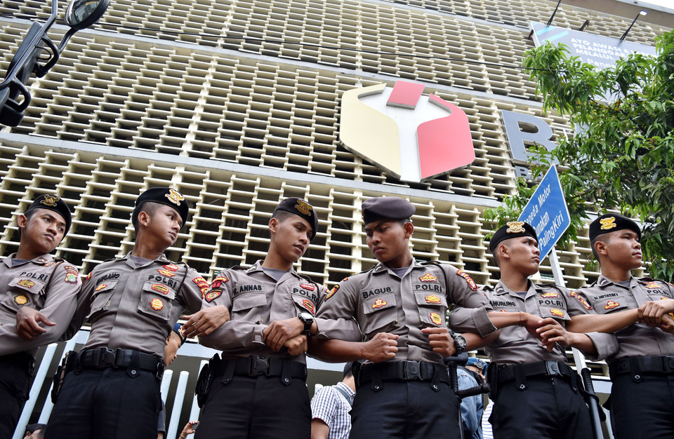 The Election Supervisory Board (Bawaslu) headquarters in Central Jakarta will be in the firing line of street protests by Prabowo Subianto's supporters next Wednesday. (Antara Photo/Aditya Pradana Putra)