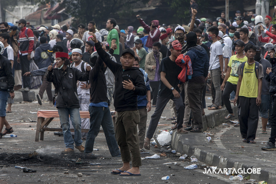 Prabowo's supporters rioted in Petamburan, Central Jakarta, on Wednesday. (JG Photo/Yudha Baskoro)