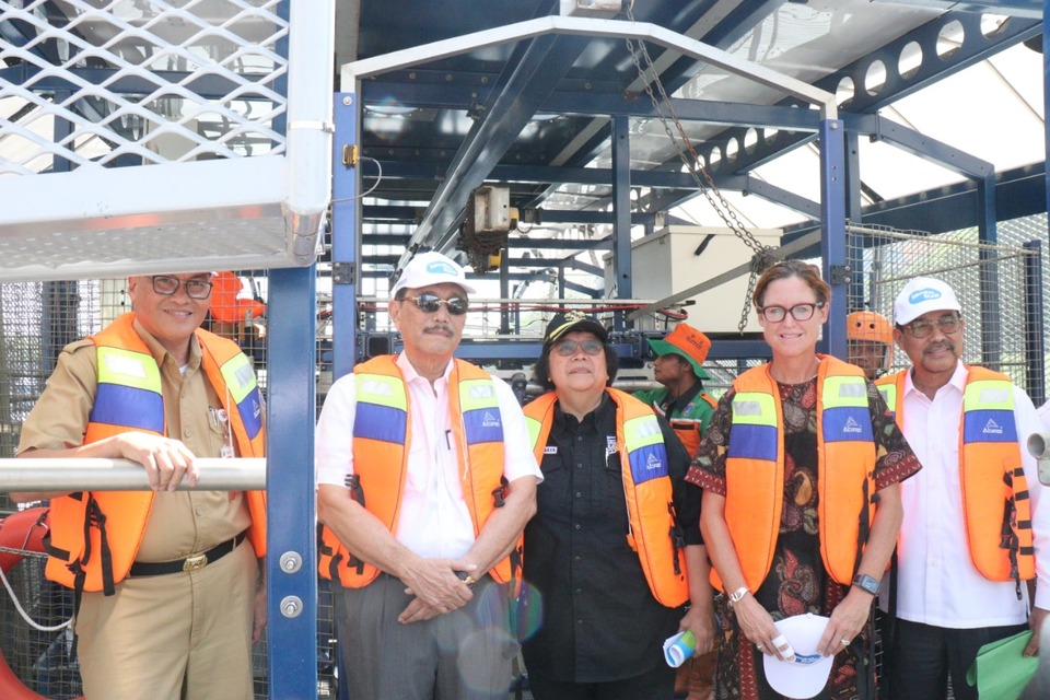 The Indonesian and Dutch governments have launched a joint research project called Plastic Waste Interception with support from Danone-Aqua. (Photo courtesy of Danone-Aqua)