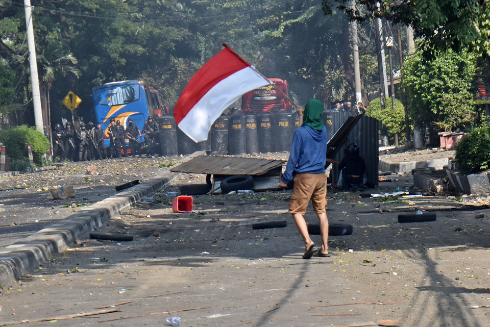 Post-election protests in Jakarta last week turned violent, killing eight and injuring hundreds of people, many of whom were teens. (Antara Photo/Aditya Pradana Putra)