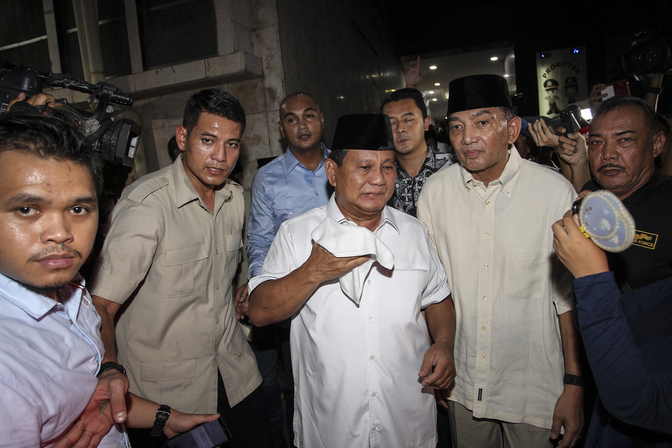 Prabowo Subianto has repeated a call on his supporters to stand down and practice the utmost restraint ahead of a Constitutional Court hearing on his dispute of the result. (Antara Photo/Dhemas Reviyanto)