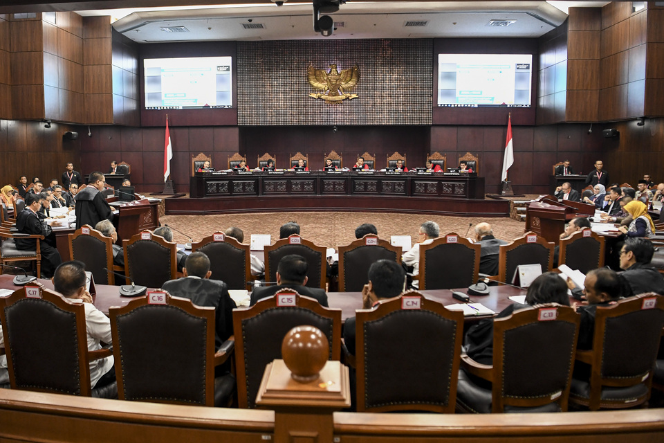 The first session of the election dispute trial at the Constitutional Court in Jakarta on Friday. (Antara Photo/Hafidz Mubarak A.)
