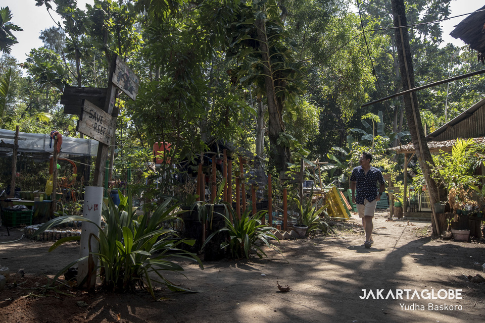 A visitor walks in Rumah Hijau, an educational and conservation-based plastic waste recycling facility at Pramuka Island in Jakarta's Thousand Islands. (JG Photo/Yudha Baskoro)