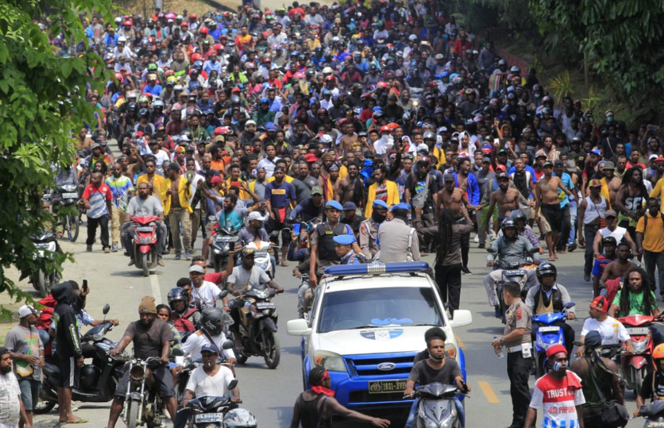 People participate in a protest march in Jayapura, Papua, on Monday. (Antara Photo/Gusti Tanati)
