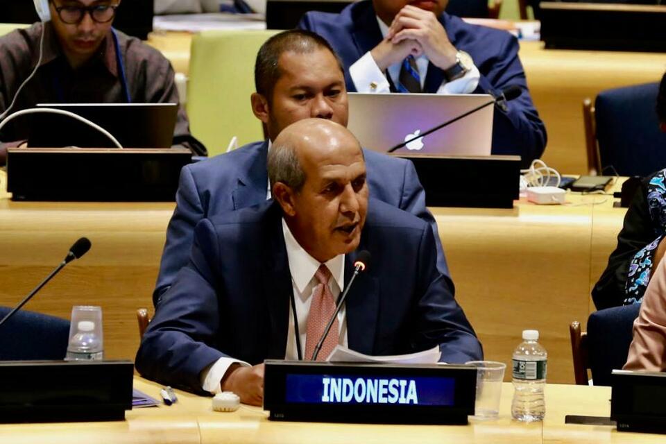 Hasan Kleib, Indonesia's ambassador to the United Nations Office at Geneva, speaks during a meeting on Wednesday. (Photo courtesy of the Ministry of Foreign Affairs)
