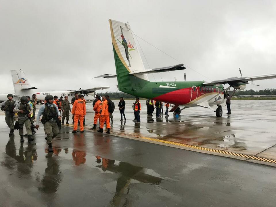 Rescuers return to Timika in Papua after searching for the missing Rimbun Air plane between Mimika and Puncak districts. (Photo courtesy of Basarnas)
