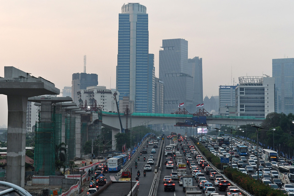 Indonesian engineer Arvila Delitriana has designed the longest curved concrete bridge in the country for the Jakarta LRT. (Antara Photo/Aditya Pradana Putra)