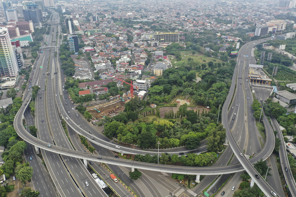 An aerial view of Jakarta on Sunday. (Antara Photo/Hafidz Mubarak A.)