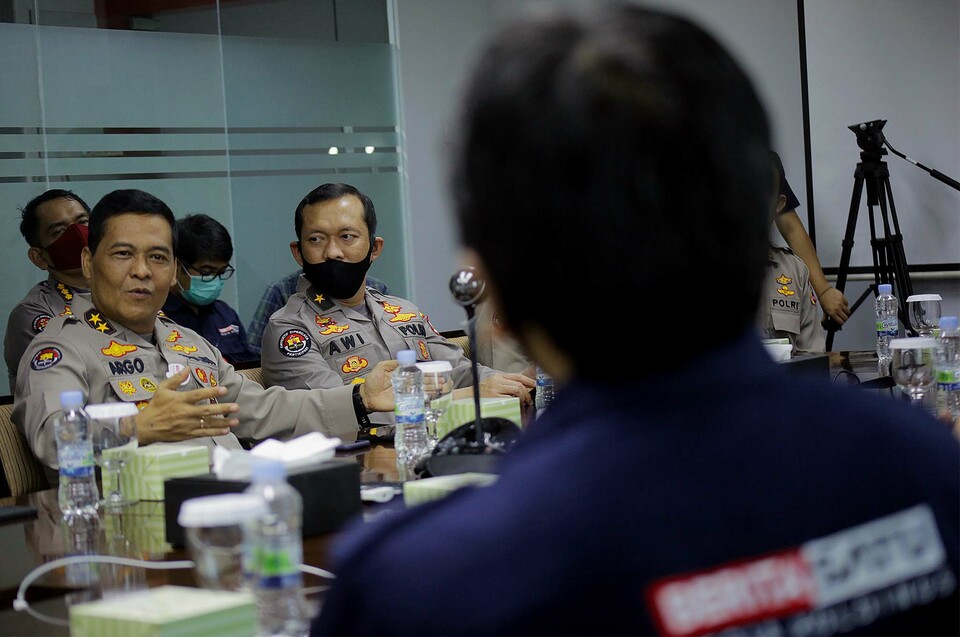 National Police Spokesman Insp. Gen. Argo Yuwono, left, visits Beritasatu Media Holdings in Jakarta on July 8, 2020. (B1 Photo/Joanito De Saojoao)