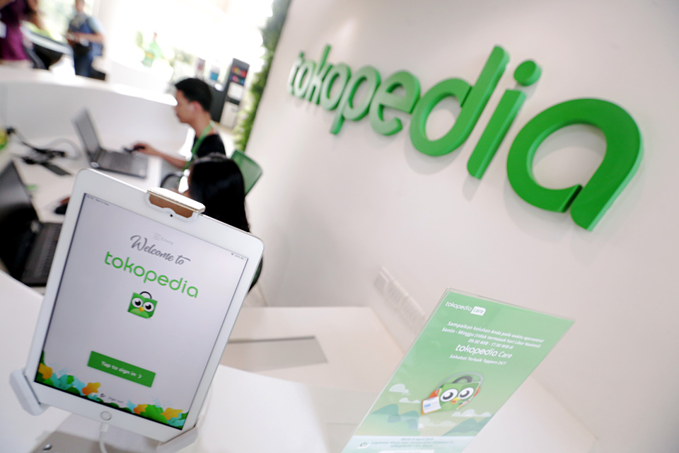 This undated file photo shows Tokopedia's employees working at the Indonesian online marketplace company's headquarters in Jakarta. (Photo courtesy of Tokopedia)